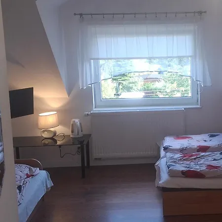 Agat Karwieńskie Błoto,parking Gratis