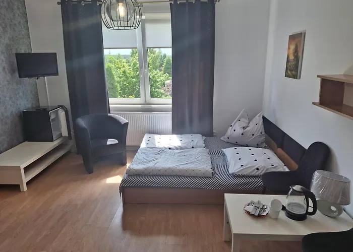 Agat, Parking, Plac Zabaw