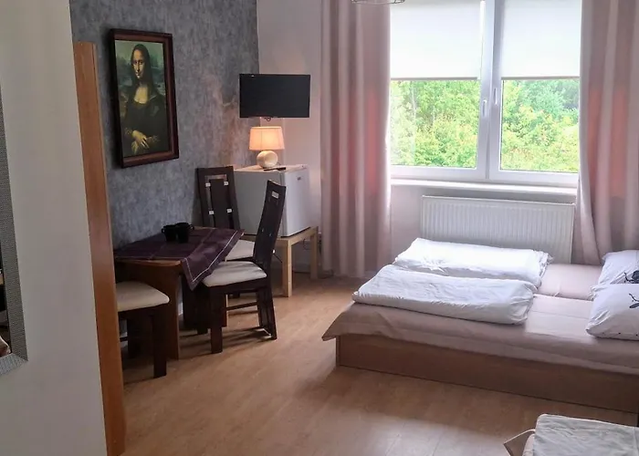 Agat, Parking, Plac Zabaw *